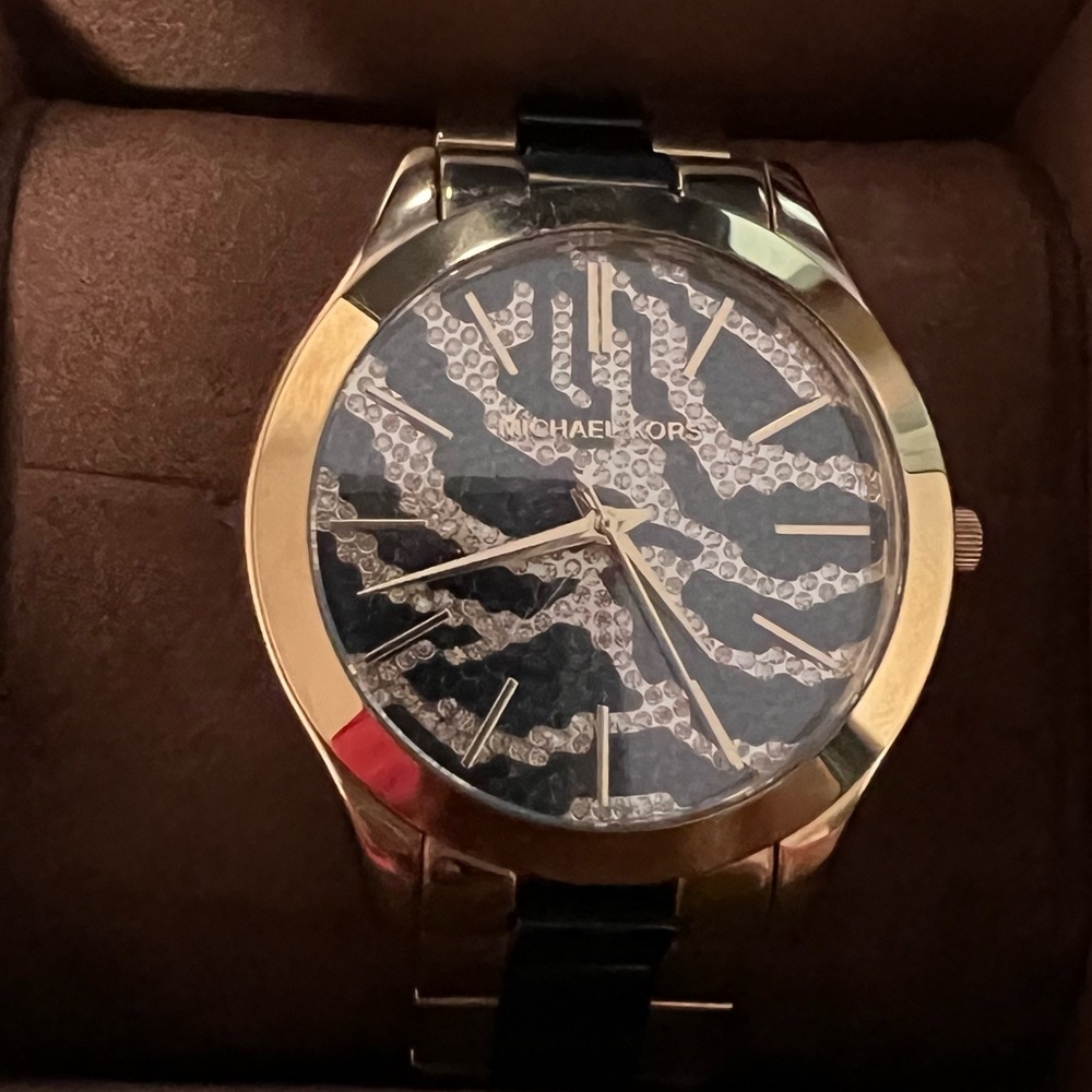 Michael Kors Watch Gold and Black Great Condition